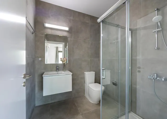 Marlene, Walking Distance To Coral Beach! ペイヤ