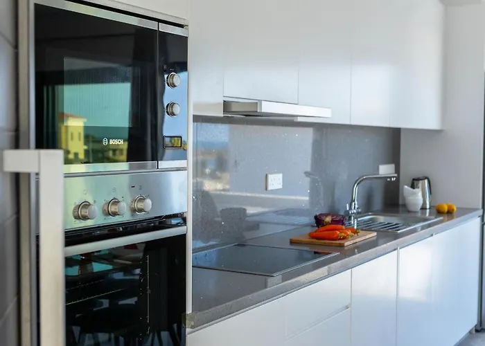 Marlene, Walking Distance To Coral Beach! Vila *